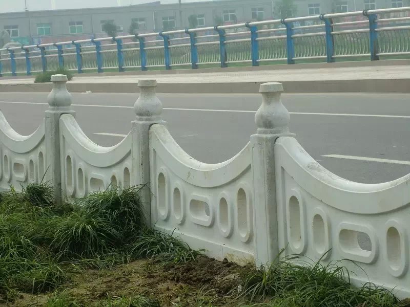 草坪護(hù)欄圖片/草坪護(hù)欄樣板圖 (2)