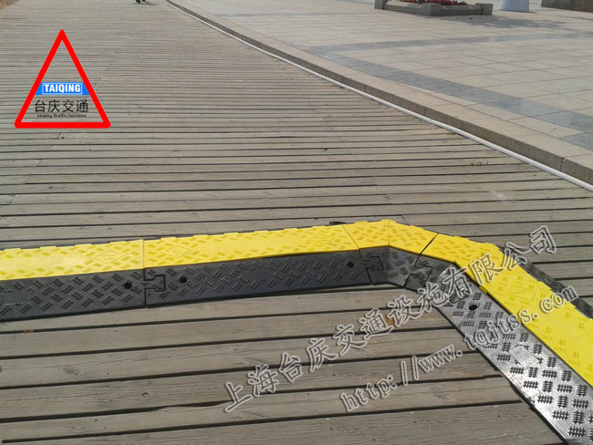 電纜壓線槽圖片/電纜壓線槽樣板圖 (4)