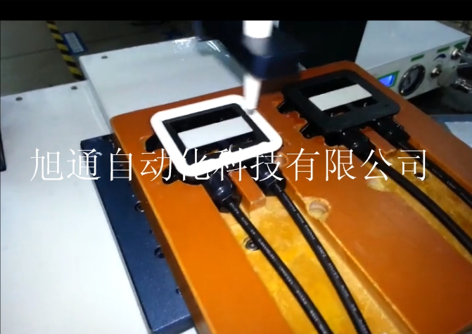 點(diǎn)膠機(jī)，太陽能板轉(zhuǎn)換器點(diǎn)硅膠圖片/點(diǎn)膠機(jī)，太陽能板轉(zhuǎn)換器點(diǎn)硅膠樣板圖 (3)