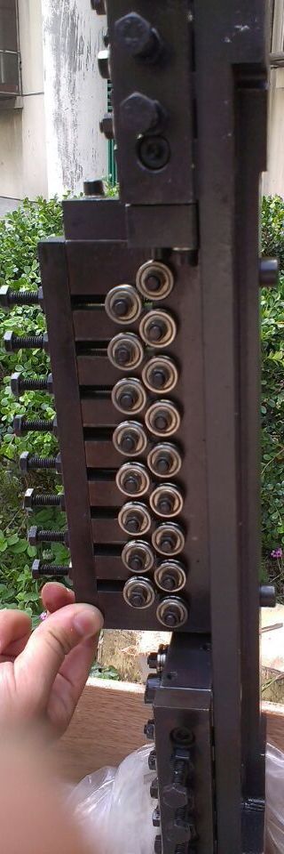 彈簧鋼調(diào)直器圖片/彈簧鋼調(diào)直器樣板圖 (3)