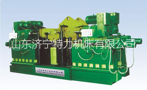 裝載機(jī)前車架銑鏜組合機(jī)床圖片