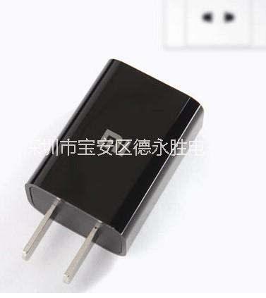 大量批發(fā)小米手機(jī)充電器圖片