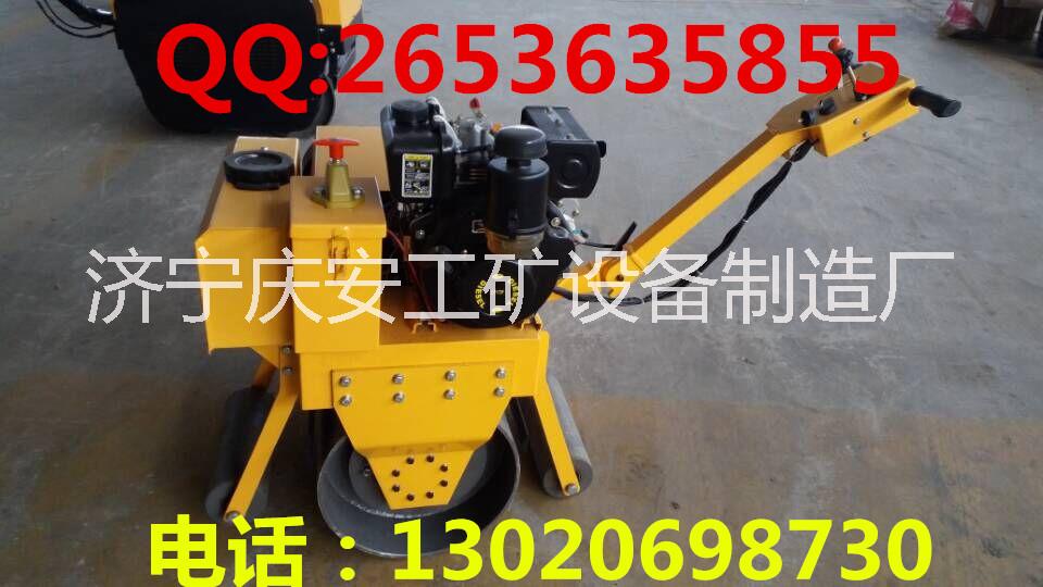 路面小型手扶式單鋼輪壓路機(jī)圖片