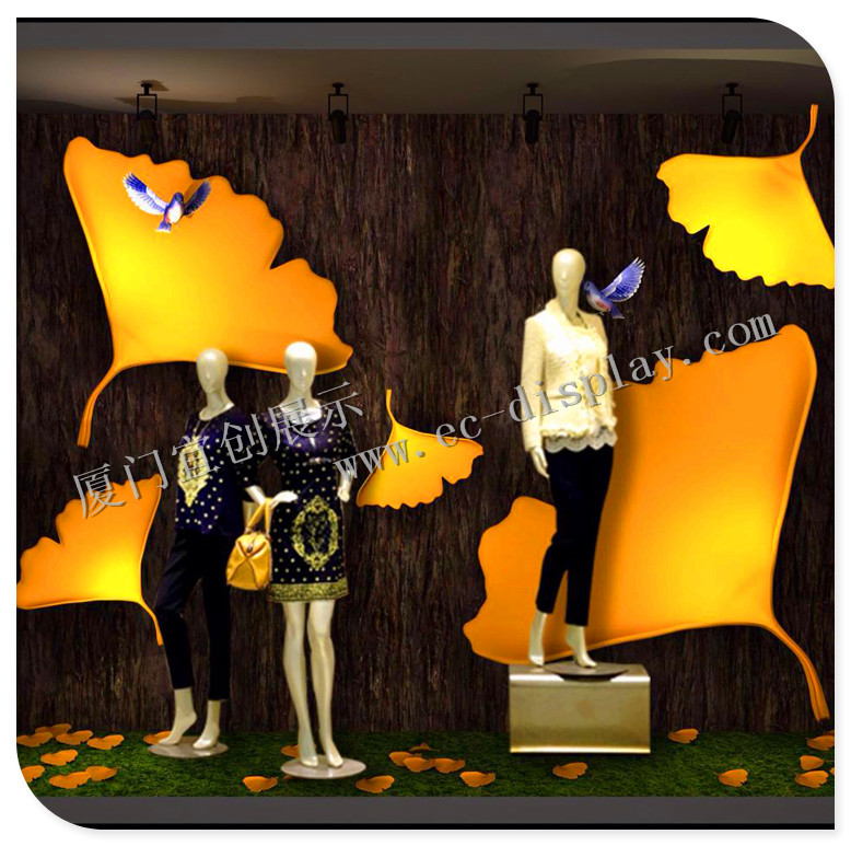 銀杏葉櫥窗圖片