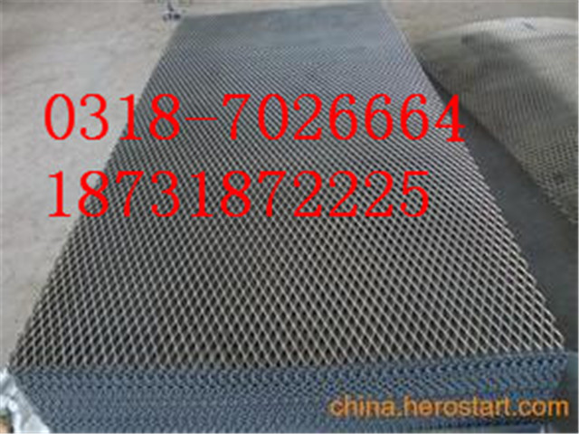 重型鋼板網(wǎng)圖片