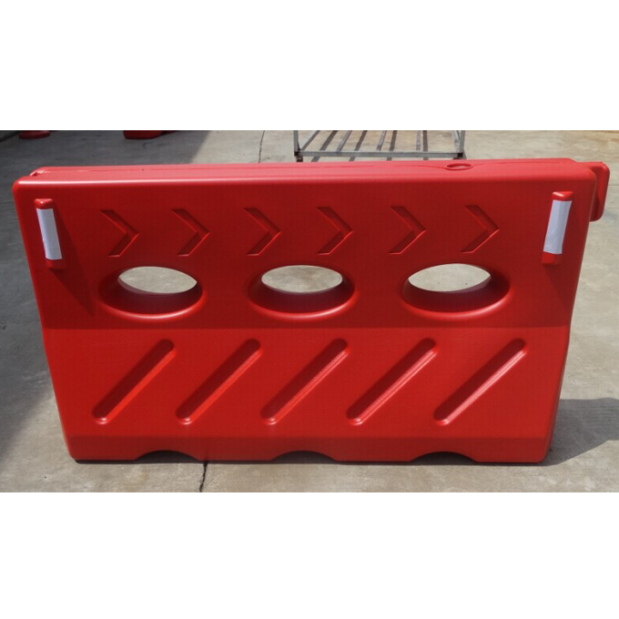 深圳三孔大水馬防撞水馬塑料隔離墩圖片