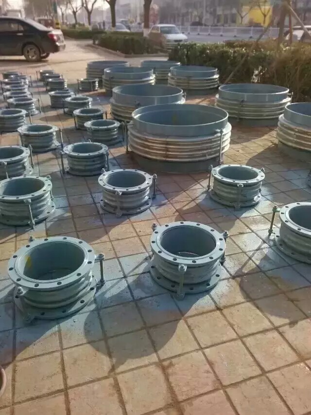 供應(yīng)金屬波紋補(bǔ)償器  軸向補(bǔ)償器  橫向補(bǔ)償器   河北補(bǔ)償器  耐腐蝕補(bǔ)償器  耐溫度補(bǔ)償器