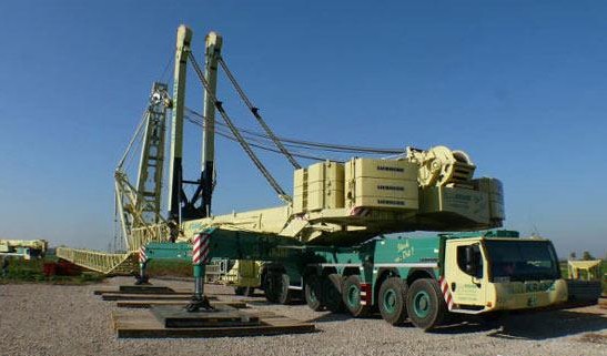 青島300噸吊車出租13864214321