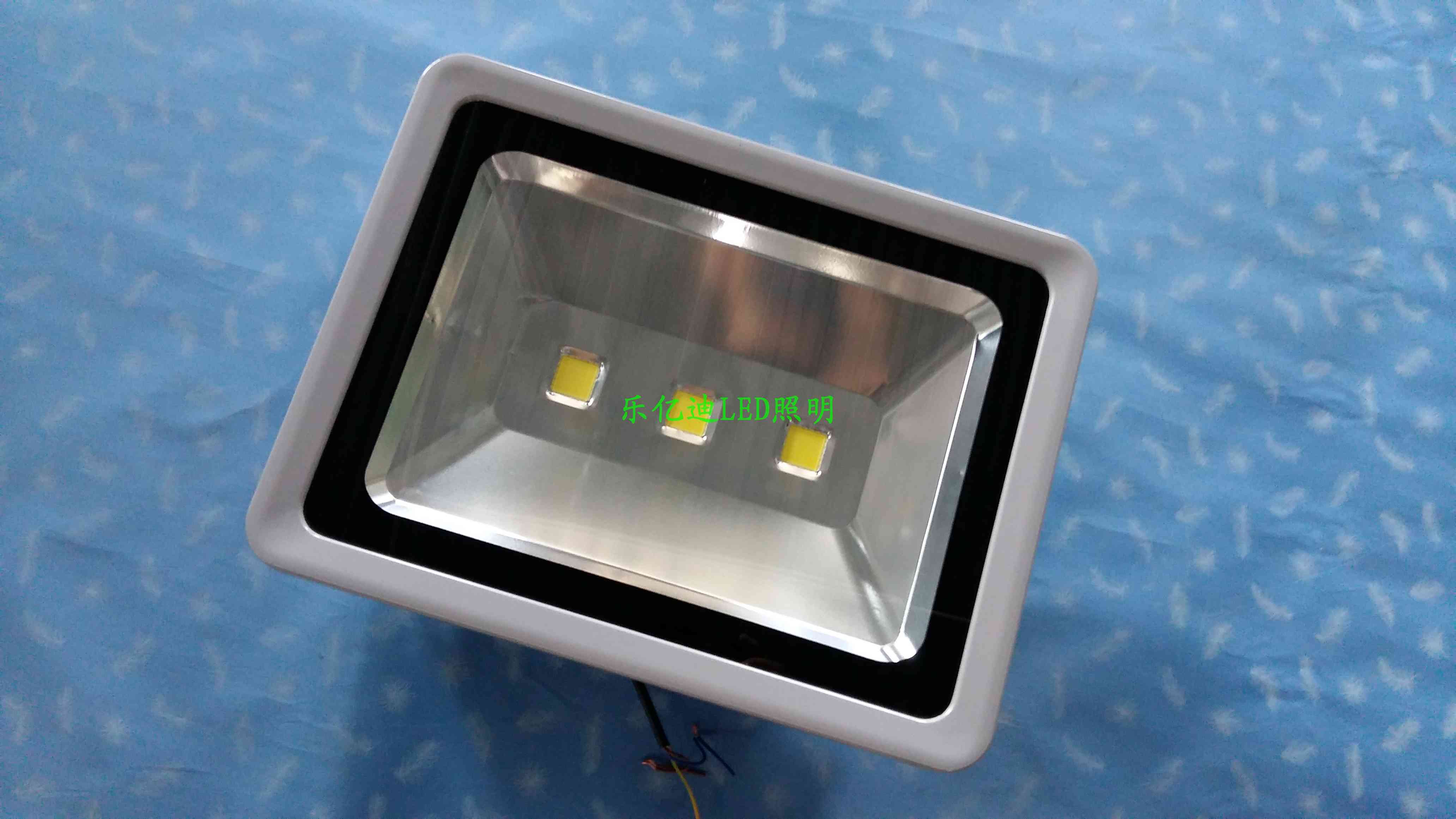 供應(yīng)青島LED投光燈供應(yīng)商，青島LED泛光燈供應(yīng)商，青島LED洗墻燈供應(yīng)商，青島LED投射燈供應(yīng)商