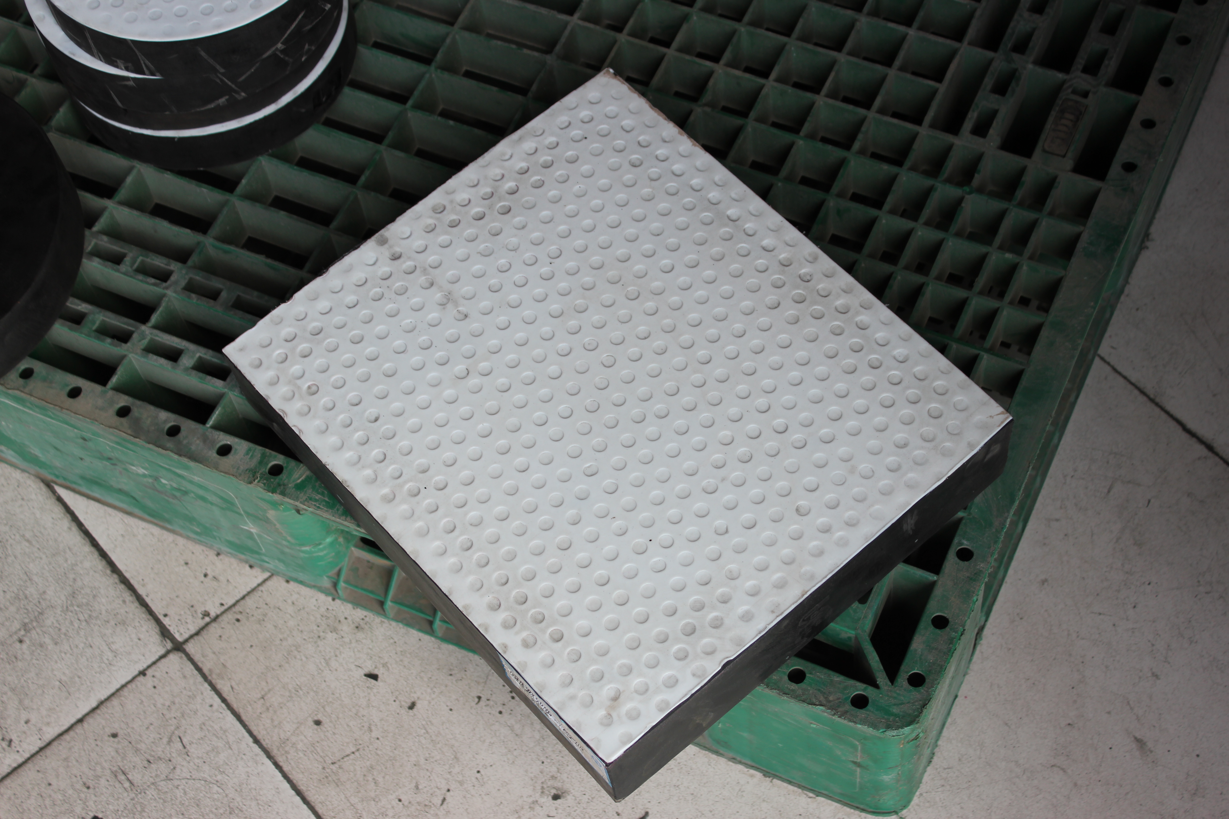 供應(yīng)鐵路橋梁板式橡膠支座廠家直銷