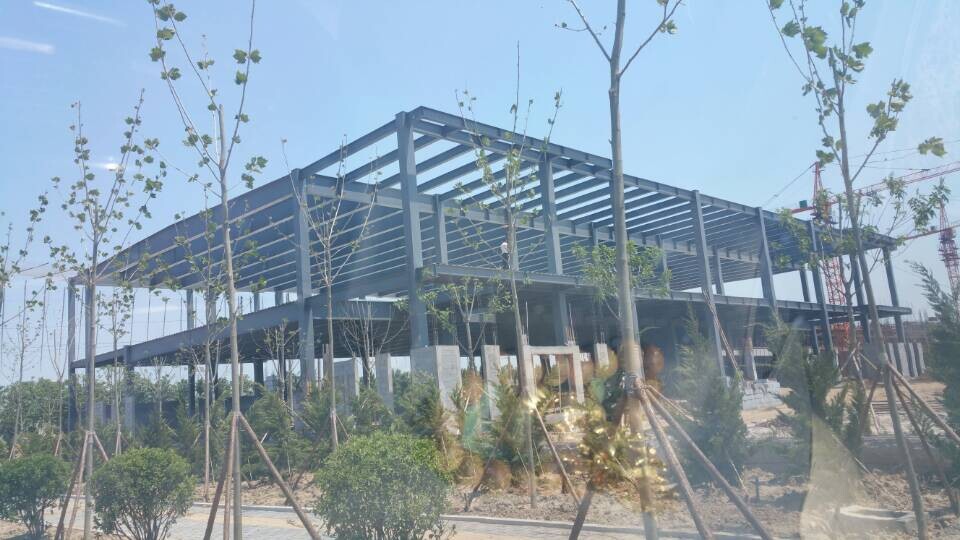 供應(yīng)濱州各種鋼梁定制廠家，濱州雨棚*各種鋼梁定制價格咨詢東江廠家