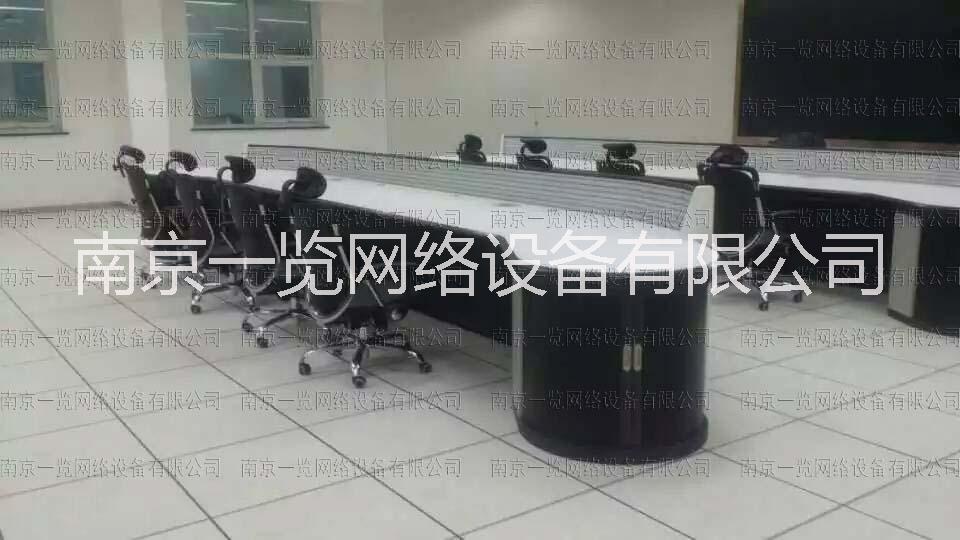 供应监控操作台厂家 工作台 南京一览网络设备有限公司（江苏览众机柜办事处）图片