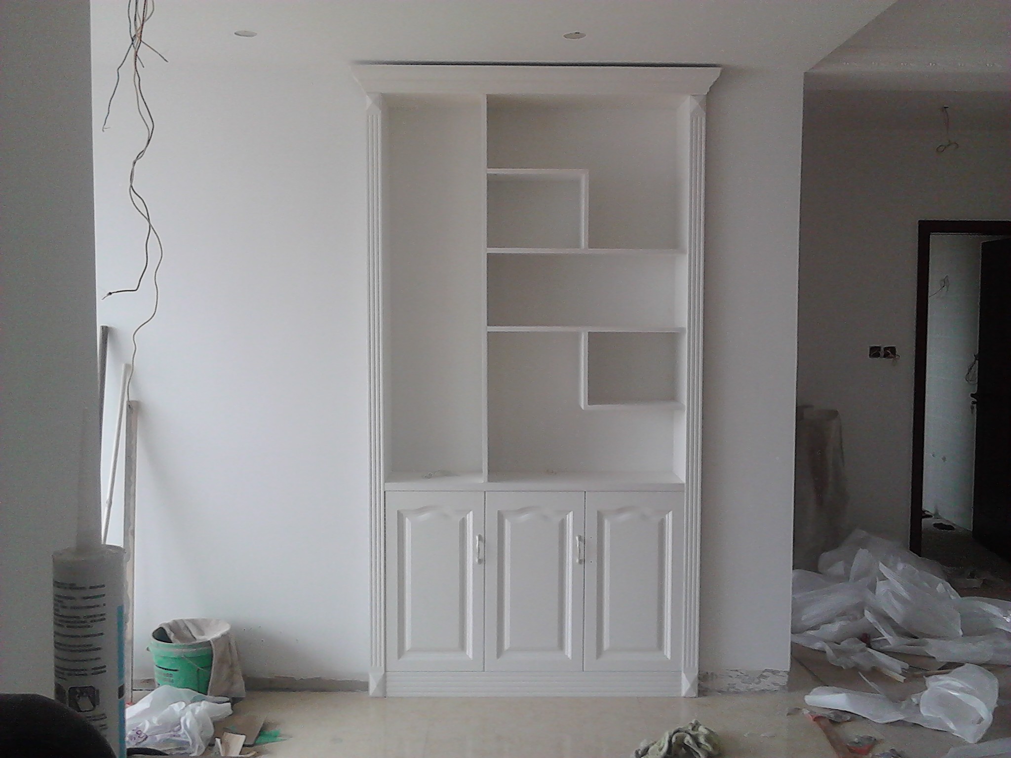 供應(yīng)昆明定做酒柜