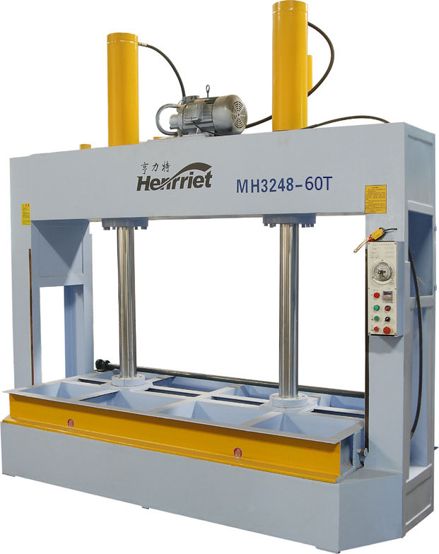 鋼木門(mén)冷壓機(jī)圖片