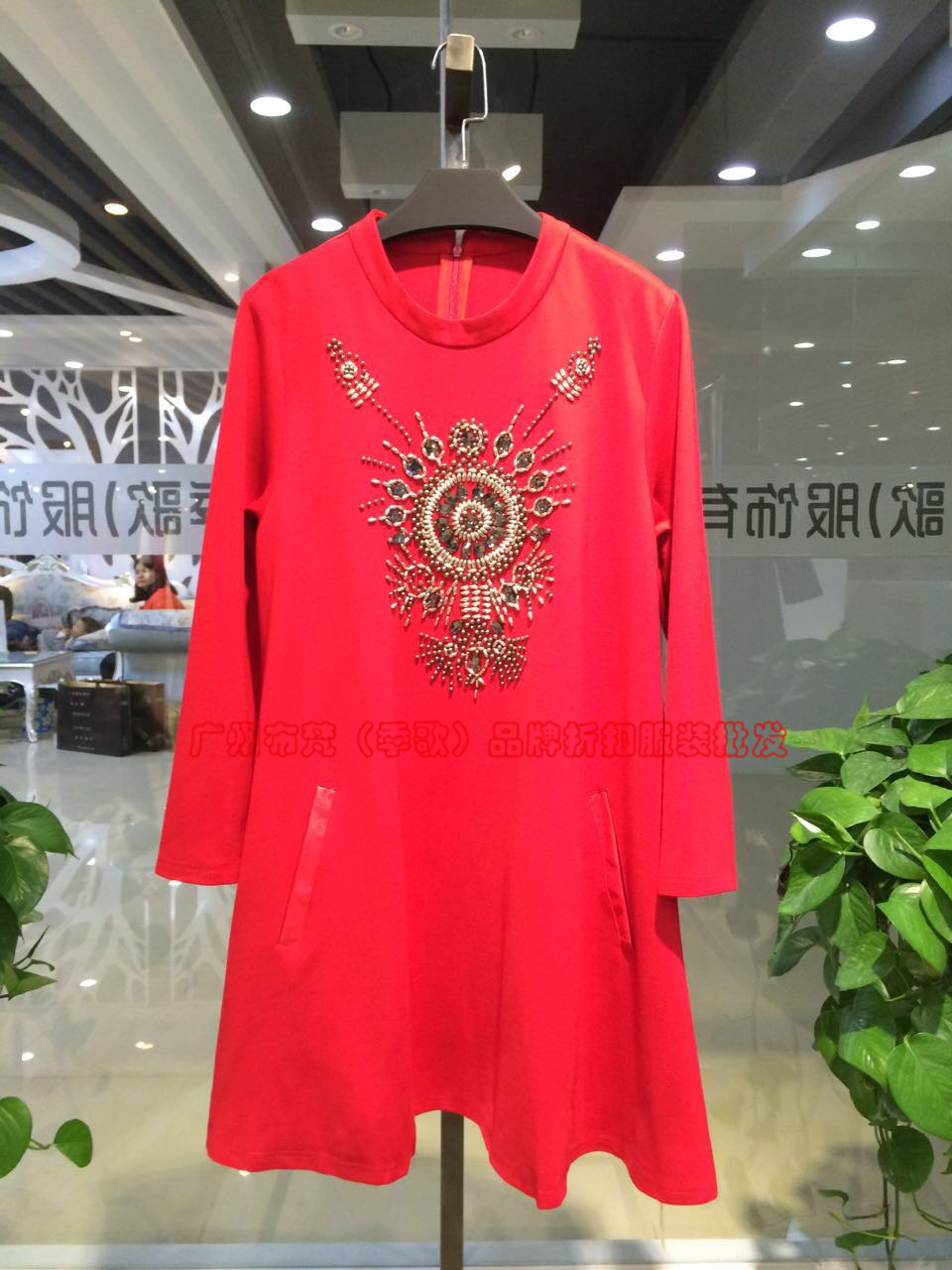 15年歐洲站春夏女裝批發(fā)廣州布梵圖片