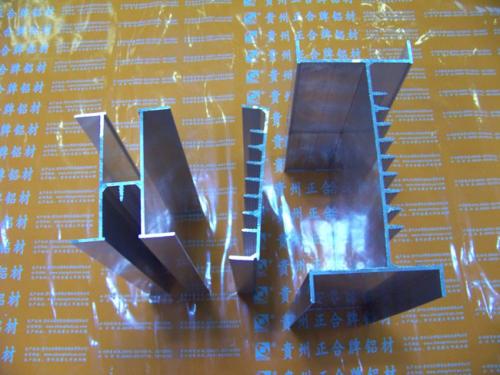 供應(yīng)鋁合金母線槽、工業(yè)鋁材、建筑鋁材