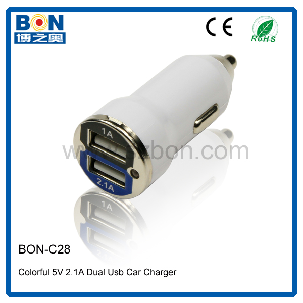 供應(yīng)雙usb*頭5v2.1a車充