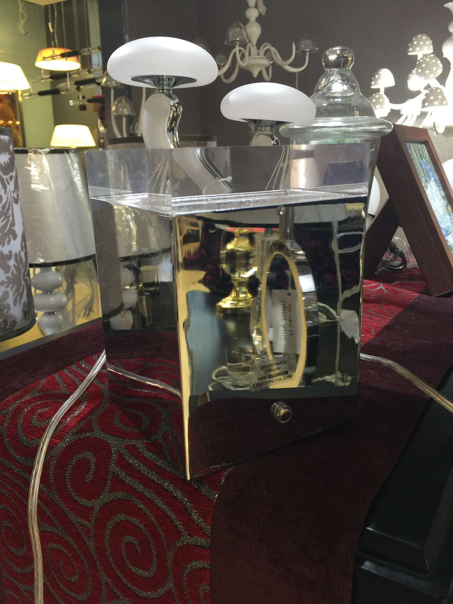 供應(yīng)濟寧琪朗高端燈具LED觸摸臺燈