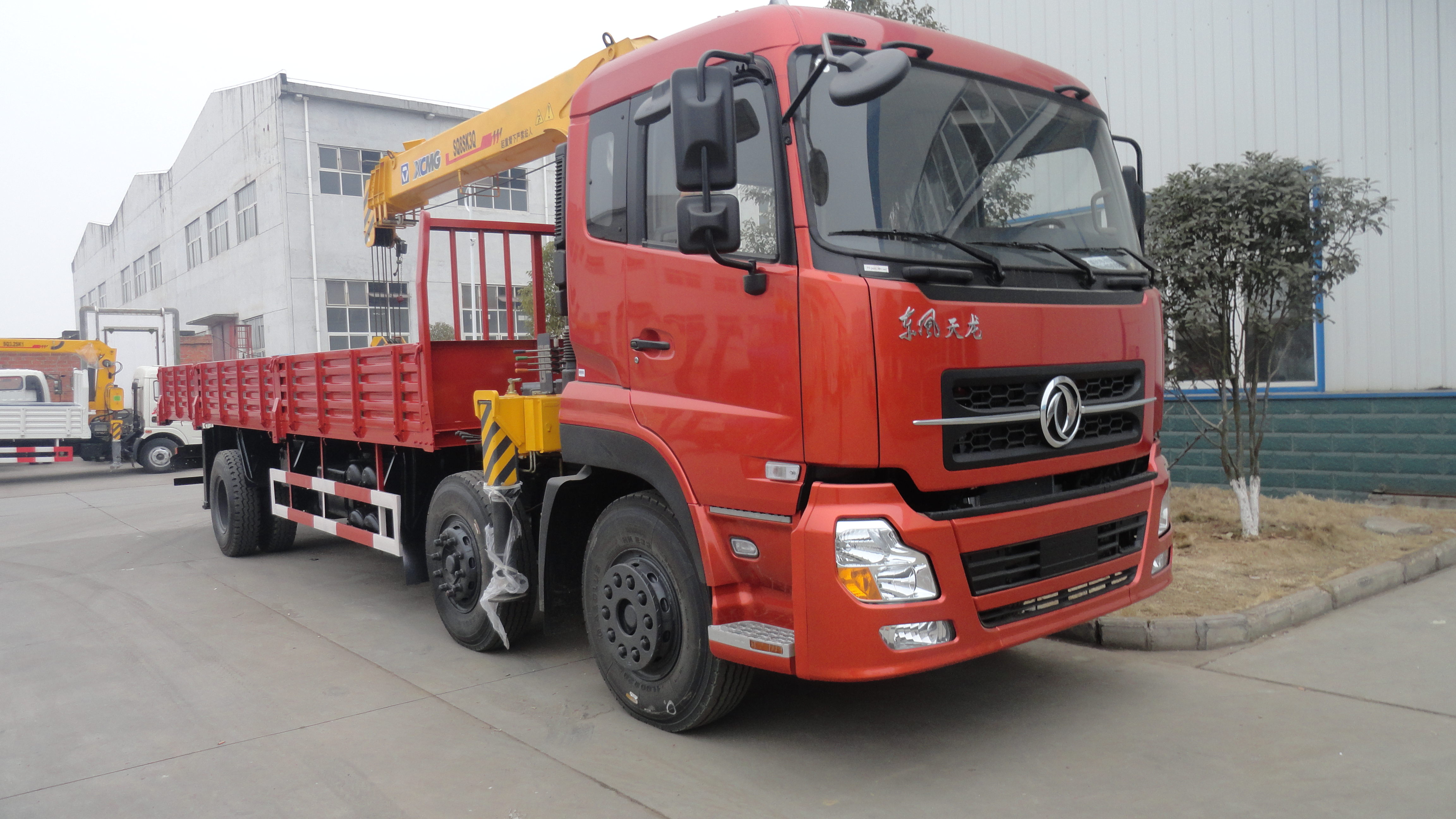 廠家東風*小三軸隨車吊10噸隨車吊