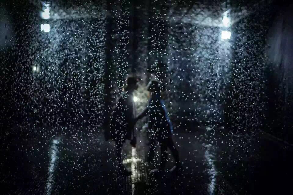 供應(yīng)北京雨屋雨境持有*制作廠家租賃，高端上檔次雨屋體驗(yàn)淋不濕道具租售