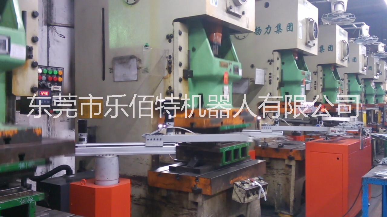 供應(yīng)東莞沖壓機(jī)械手，沖壓機(jī)械手的生產(chǎn)廠家