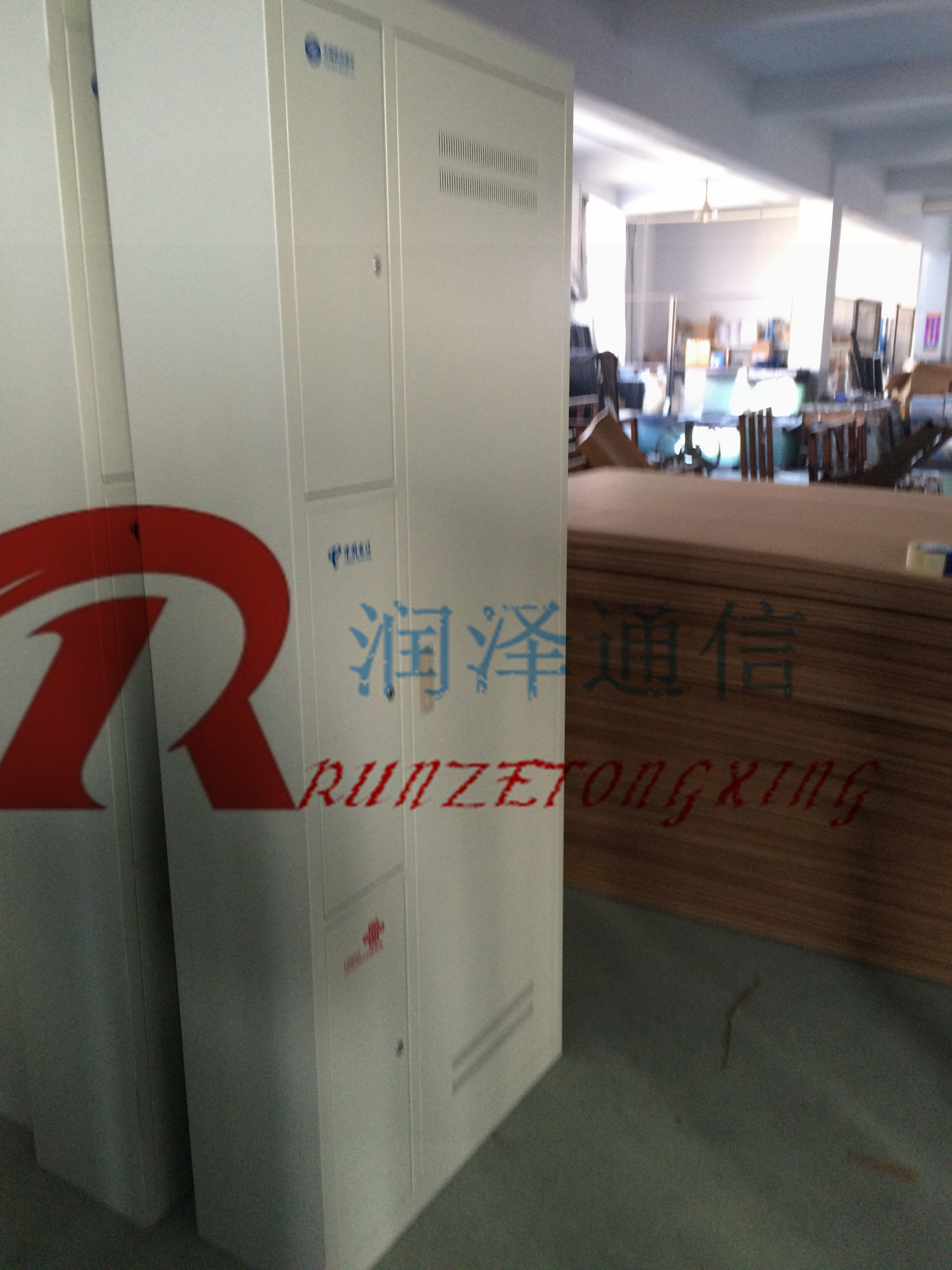 供應(yīng)三網(wǎng)合一光纖機(jī)柜（配線架）