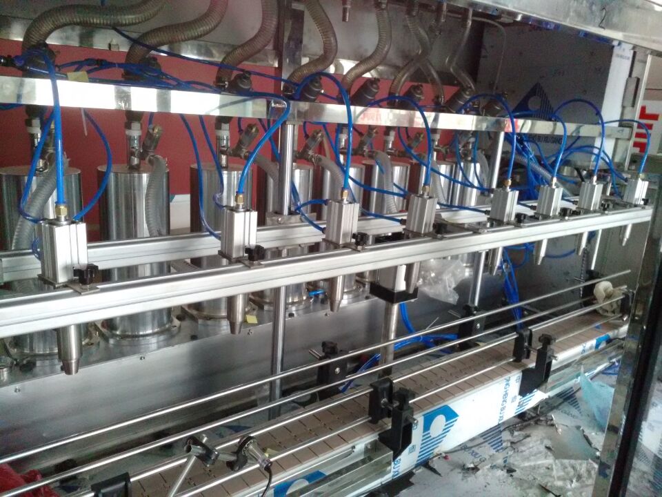 洗衣液灌裝機(jī)圖片/洗衣液灌裝機(jī)樣板圖 (3)