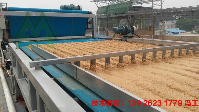 泥漿脫水機(jī)圖片/泥漿脫水機(jī)樣板圖 (3)
