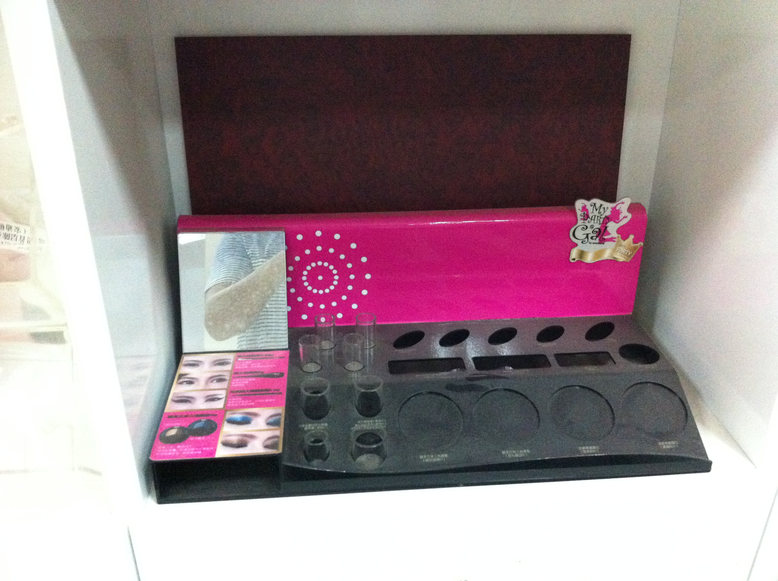 臺(tái)面展示架圖片