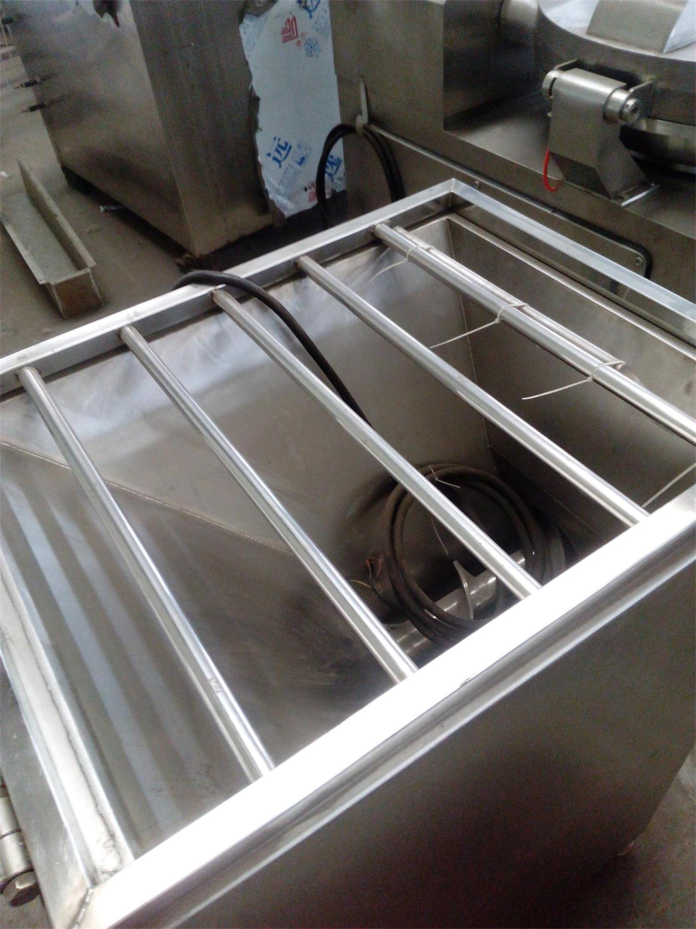 不銹鋼凍肉絞肉機(jī)圖片/不銹鋼凍肉絞肉機(jī)樣板圖 (3)