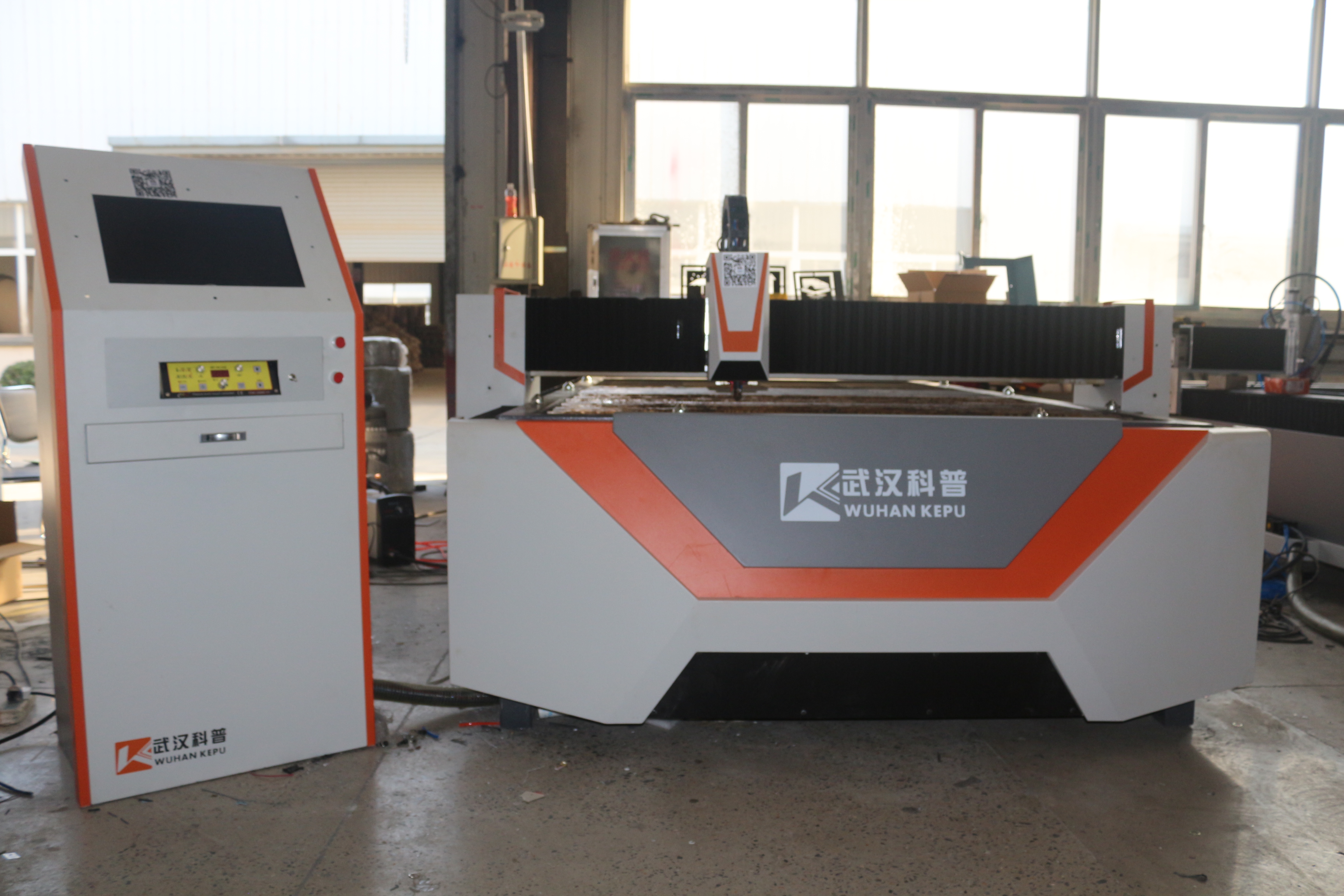 供應(yīng)上海蘇州懸臂火焰切割機(jī) 蘇州鋁板等離子切割機(jī)！臺(tái)式切割機(jī)