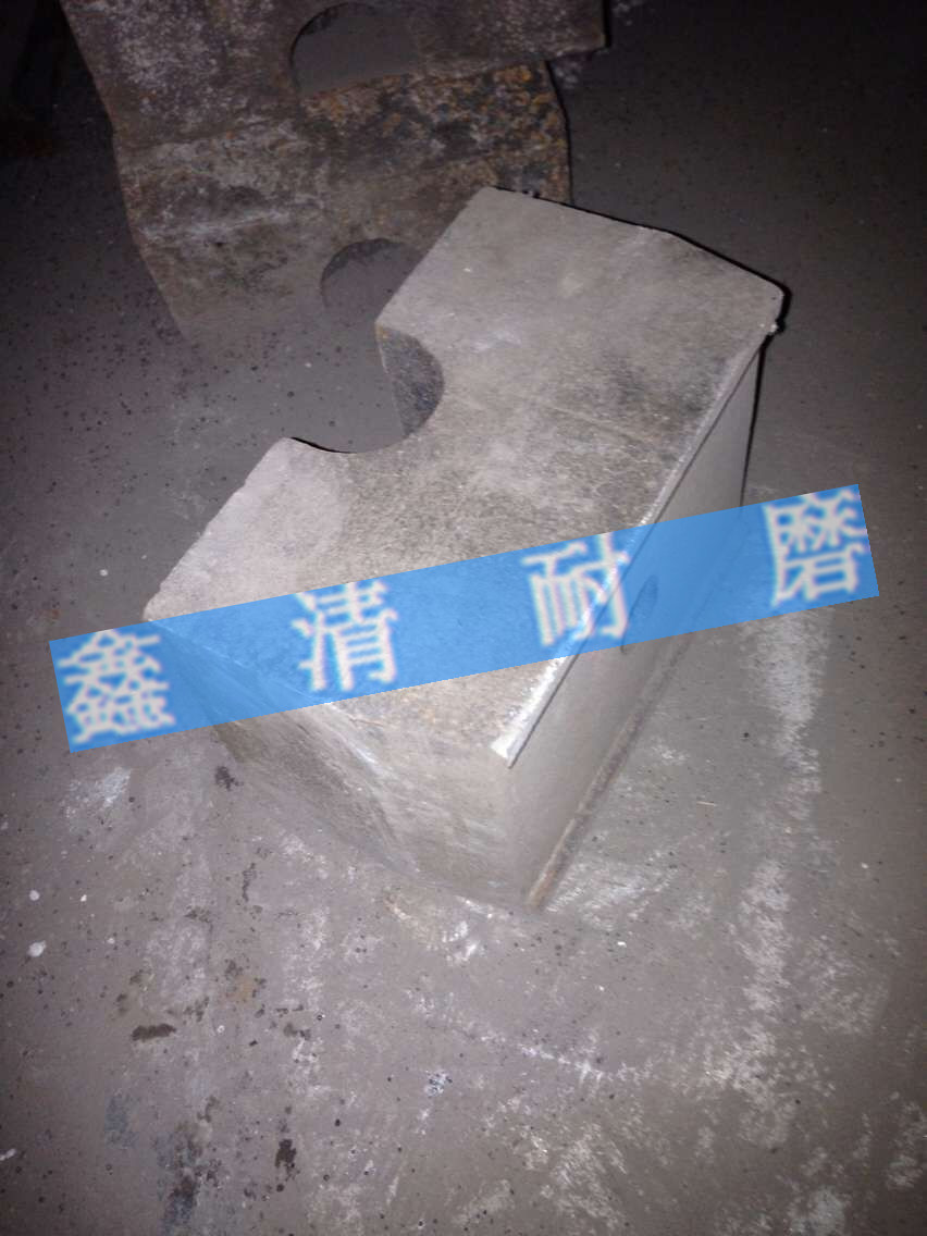 供應(yīng)耐磨孰料錘頭 水泥廠破碎錘