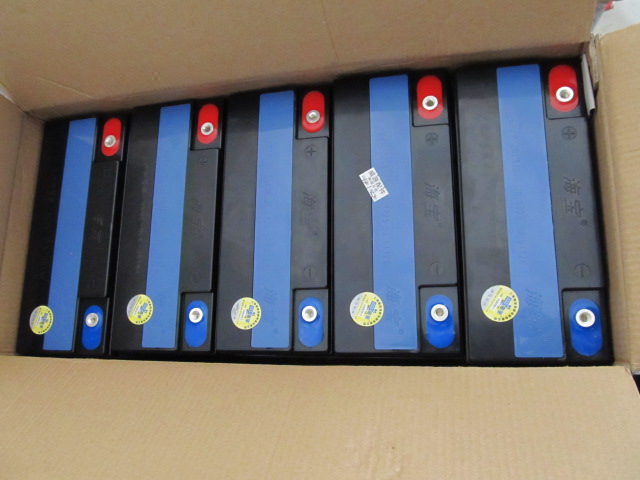 電動(dòng)車電池圖片/電動(dòng)車電池樣板圖 (2)