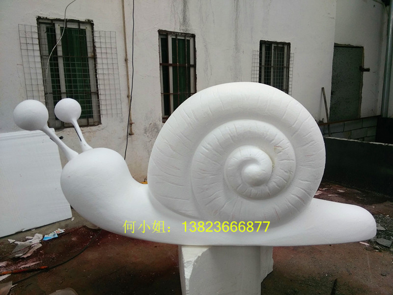 玻璃鋼景觀蝸牛雕塑圖片