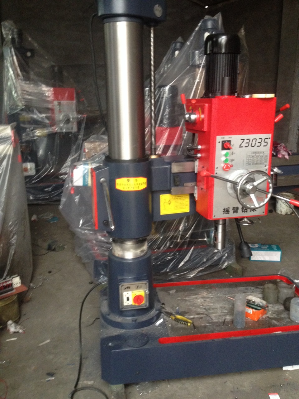3040搖臂鉆圖片/3040搖臂鉆樣板圖 (4)