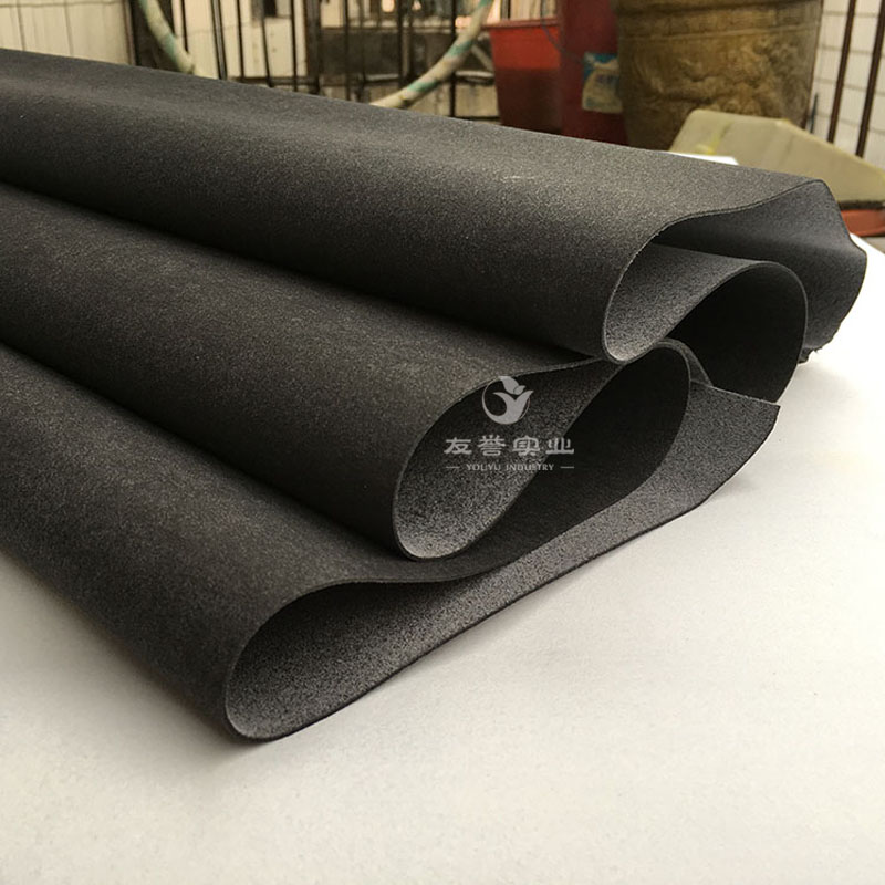 廠家大量供應(yīng) 高密度不織布 鞋子內(nèi)襯箱包*的1.2高密度黑色不織布
