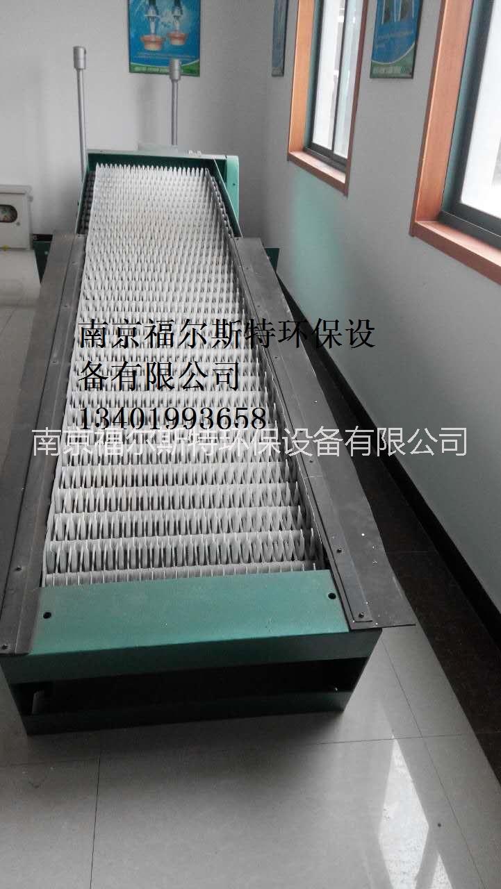 回轉(zhuǎn)式格柵除污機圖片/回轉(zhuǎn)式格柵除污機樣板圖 (1)