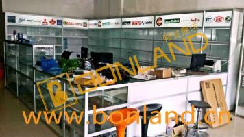 廠家直銷邦覽展柜/服裝展柜圖片