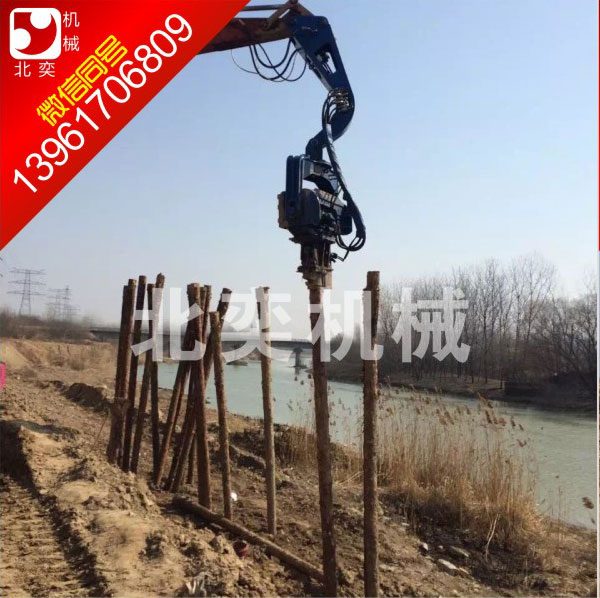 震動(dòng)打樁機(jī)，打樁的挖機(jī)圖片/震動(dòng)打樁機(jī)，打樁的挖機(jī)樣板圖 (4)