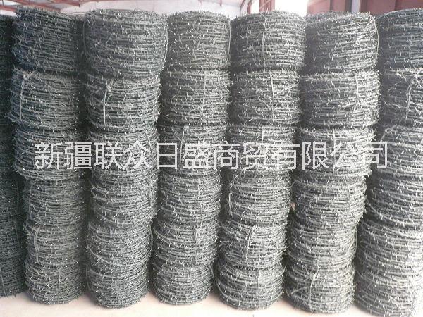 新疆刺絲廠家現(xiàn)貨供應圖片
