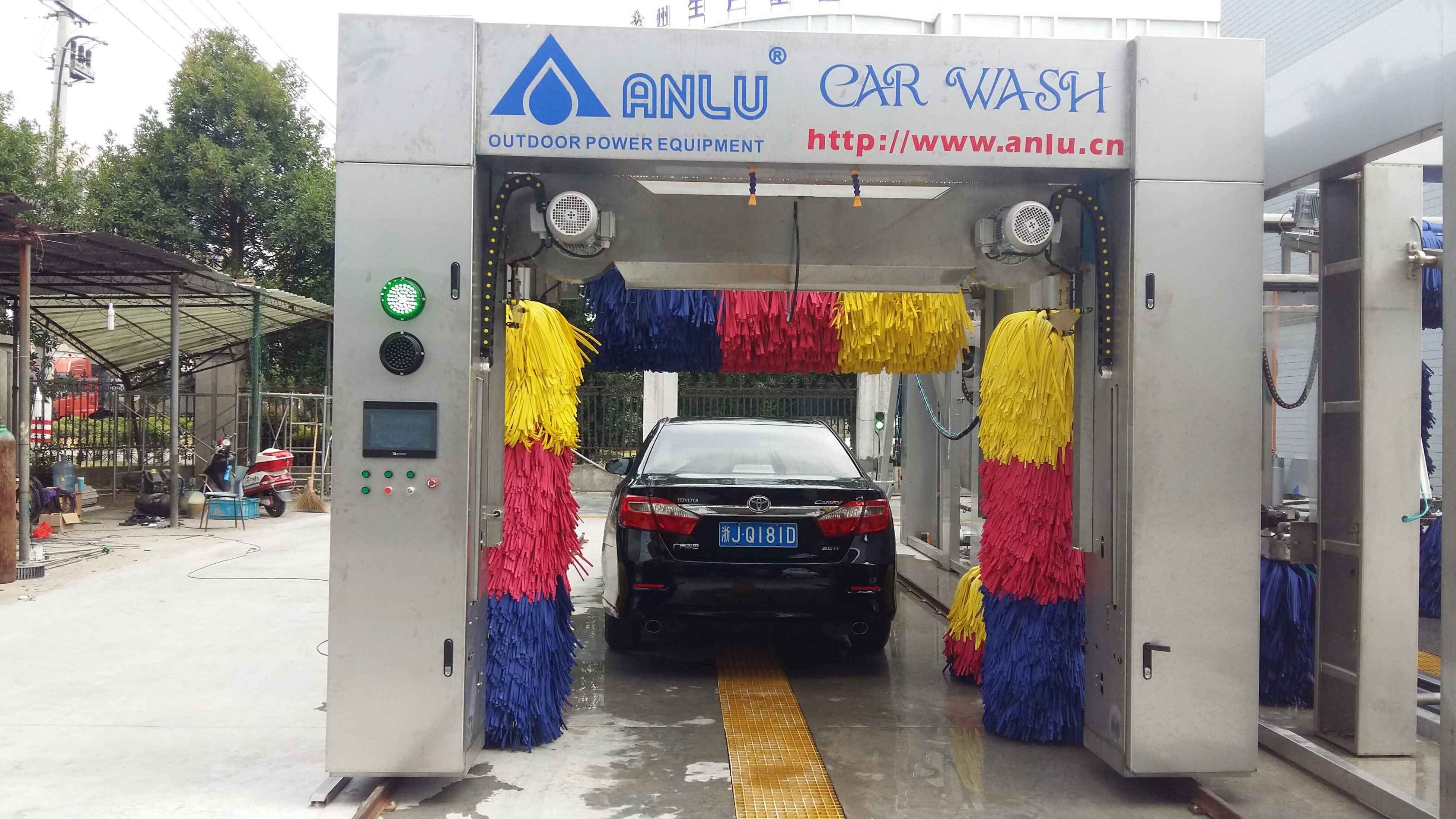 安露五刷電腦洗車機(jī)價(jià)格實(shí)惠 廠家承擔(dān)運(yùn)費(fèi)兩年免費(fèi)質(zhì)保 五刷龍門洗車機(jī) 山東五刷往復(fù)式洗車機(jī)
