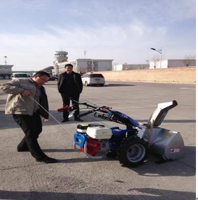 烏魯木齊揚(yáng)雪機(jī)