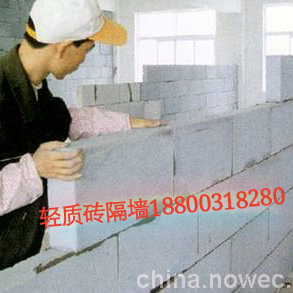 閔行承接家裝，工裝輕質(zhì)磚隔墻裝修