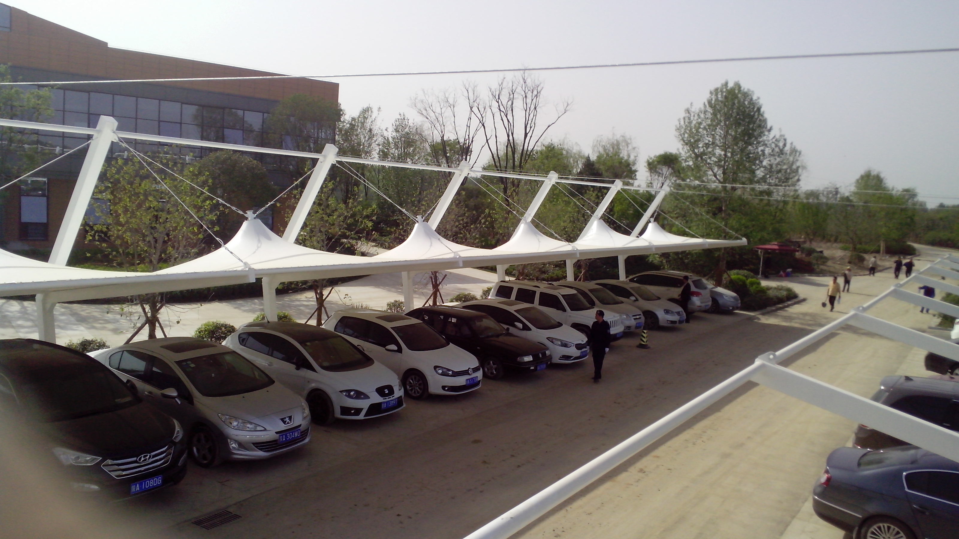 上海誠發(fā)膜車棚有限公司