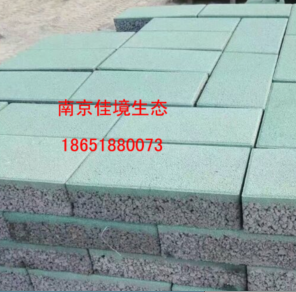 透水磚鋪裝透水磚增強(qiáng)劑膠結(jié)劑外加圖片