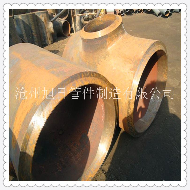 廠家熱銷碳鋼三通、不銹鋼三通圖片