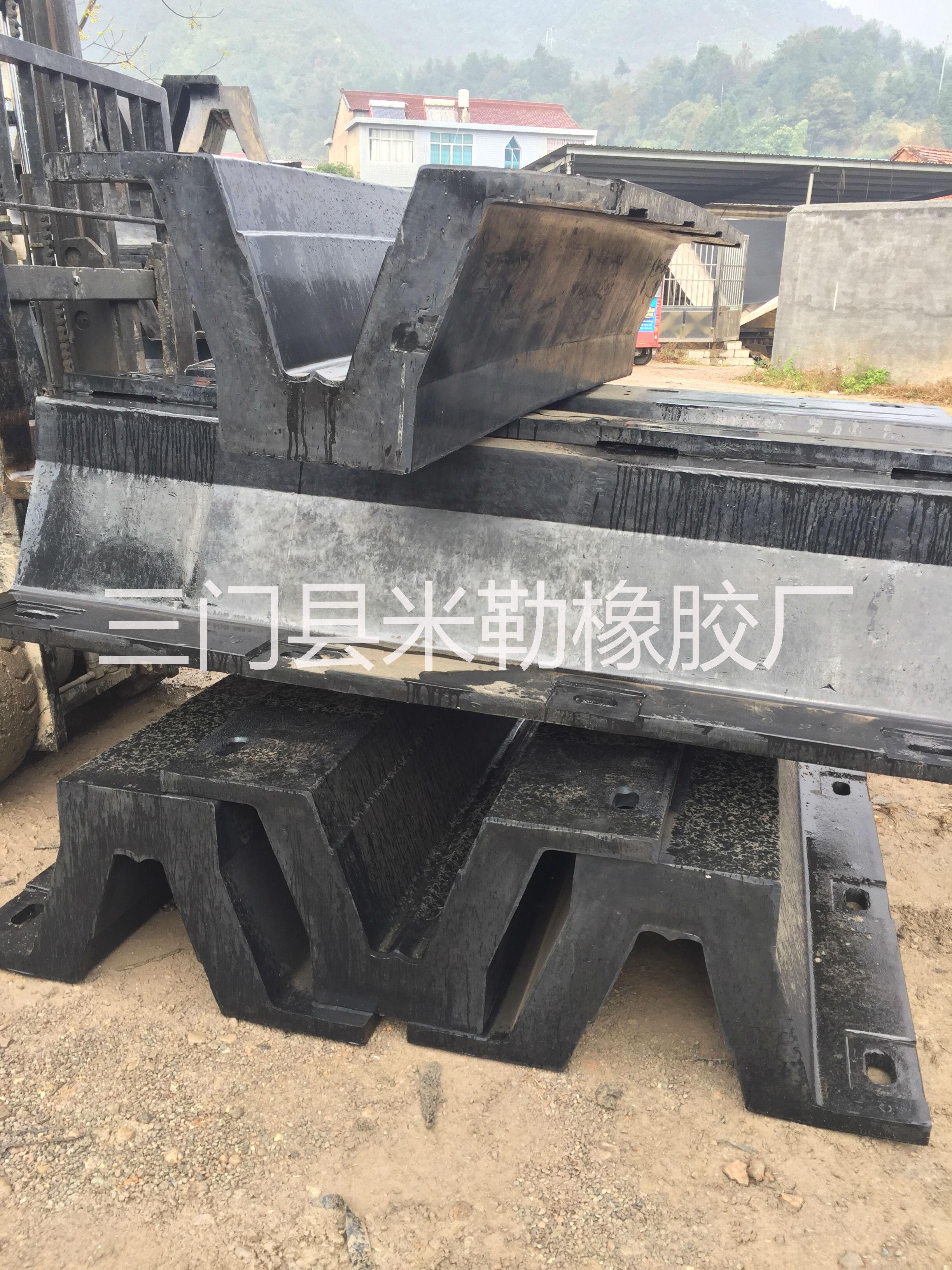 型橡膠護(hù)舷圖片/型橡膠護(hù)舷樣板圖 (3)