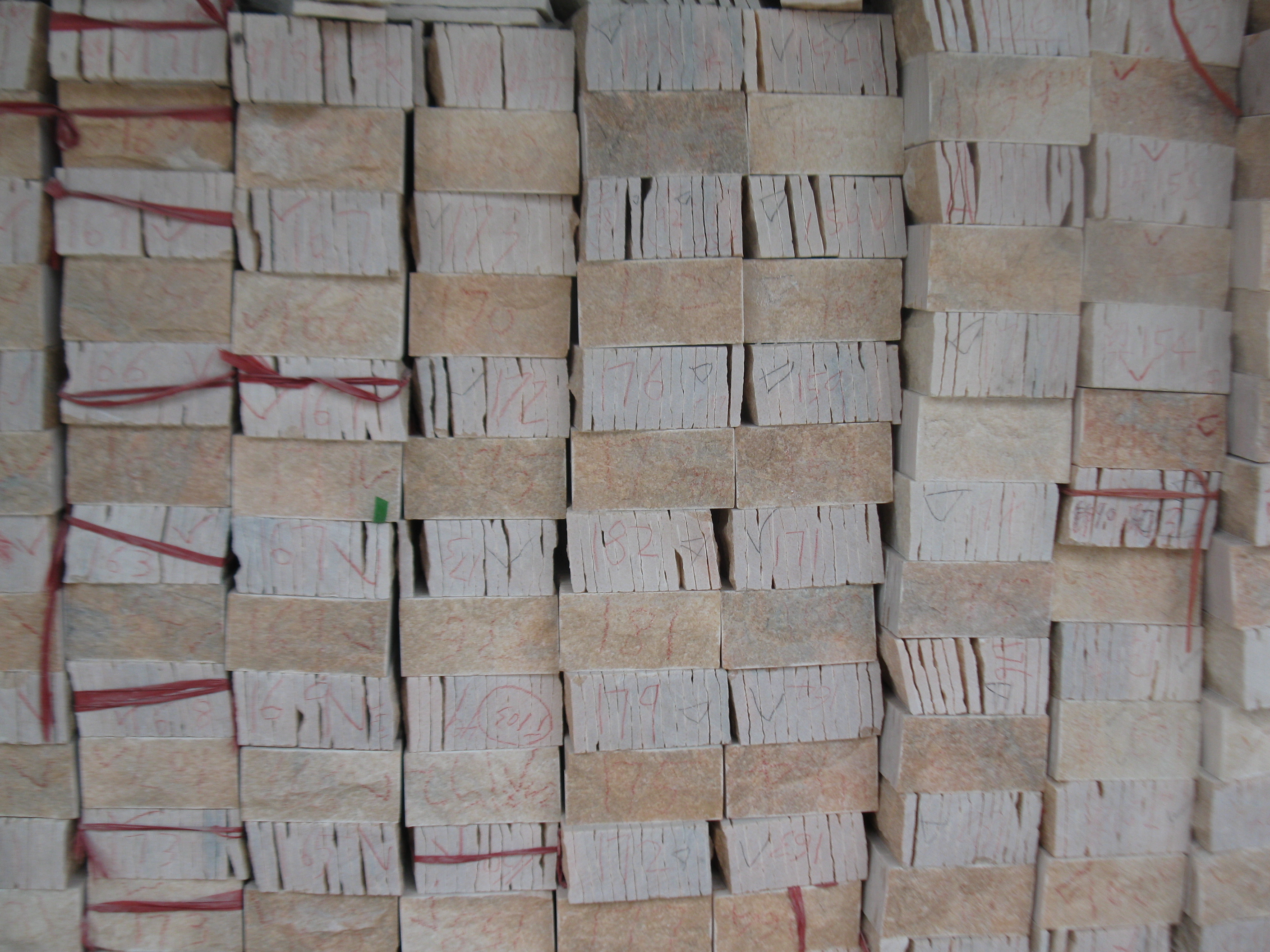 仿古面包磚 石材蘑菇石照片