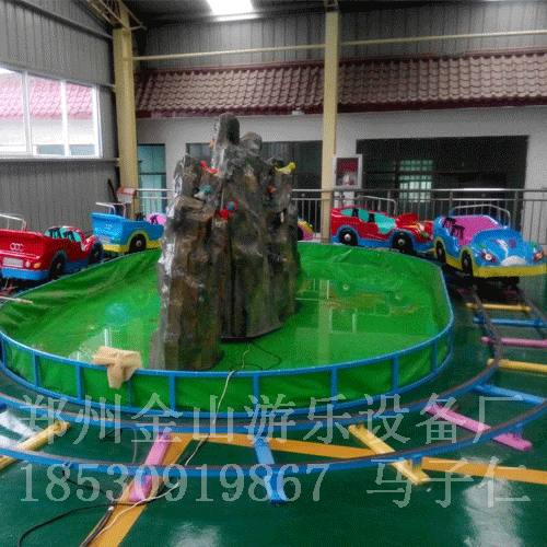 兒童水陸戰(zhàn)車軌道游樂設(shè)備圖片