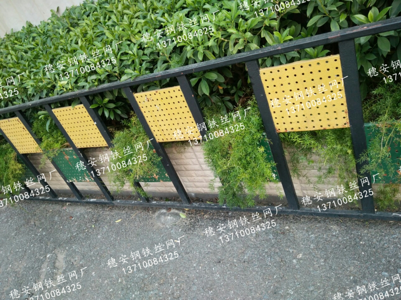 廣州沖孔網(wǎng)廠304不銹鋼冷沖孔板圖片